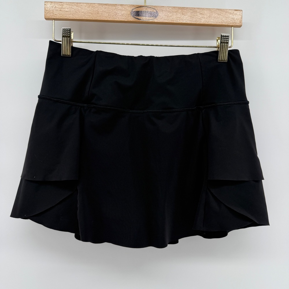 Athleta Black Tiered Ruffle Skort Tennis Golf Running Skirt Small Pockets Active